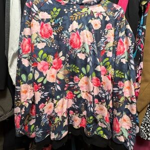 Floral & navy Hoodie with front pocket